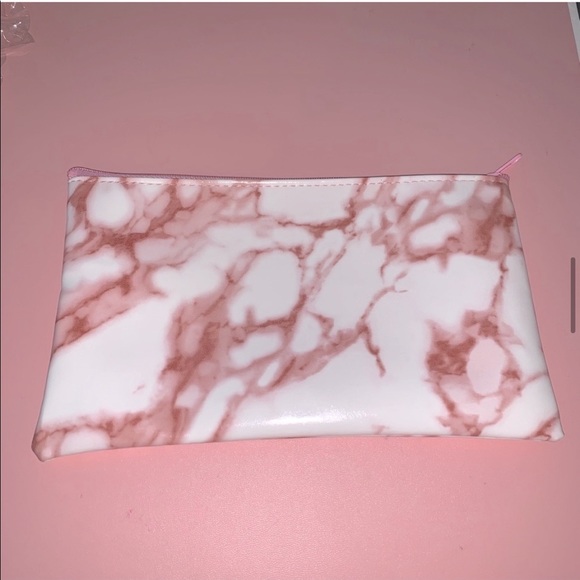 FINAL PRICE DROP  🎉HP🎉 NEW! 12 Makeup Brush Set Marble Pink/White w/ Bag - Picture 11 of 12